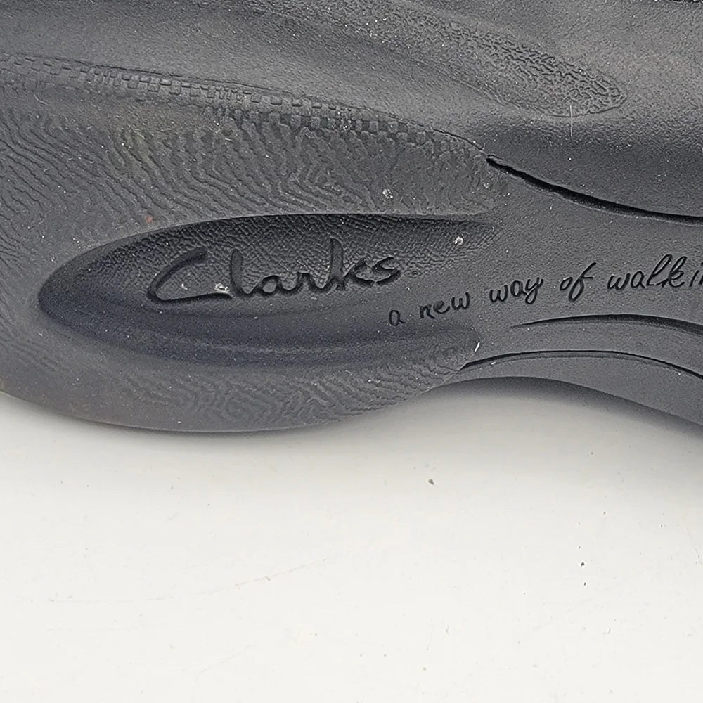 Women's Black Leather‎ Wide Width Slip-On Shoes SIZE 10W #1685